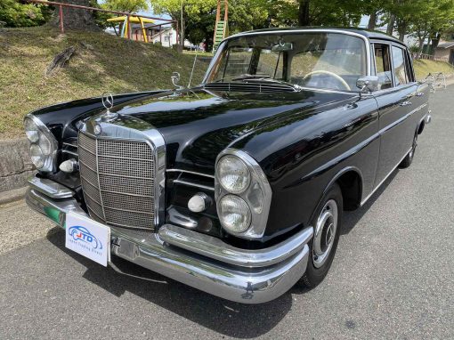 Mercedes 220S