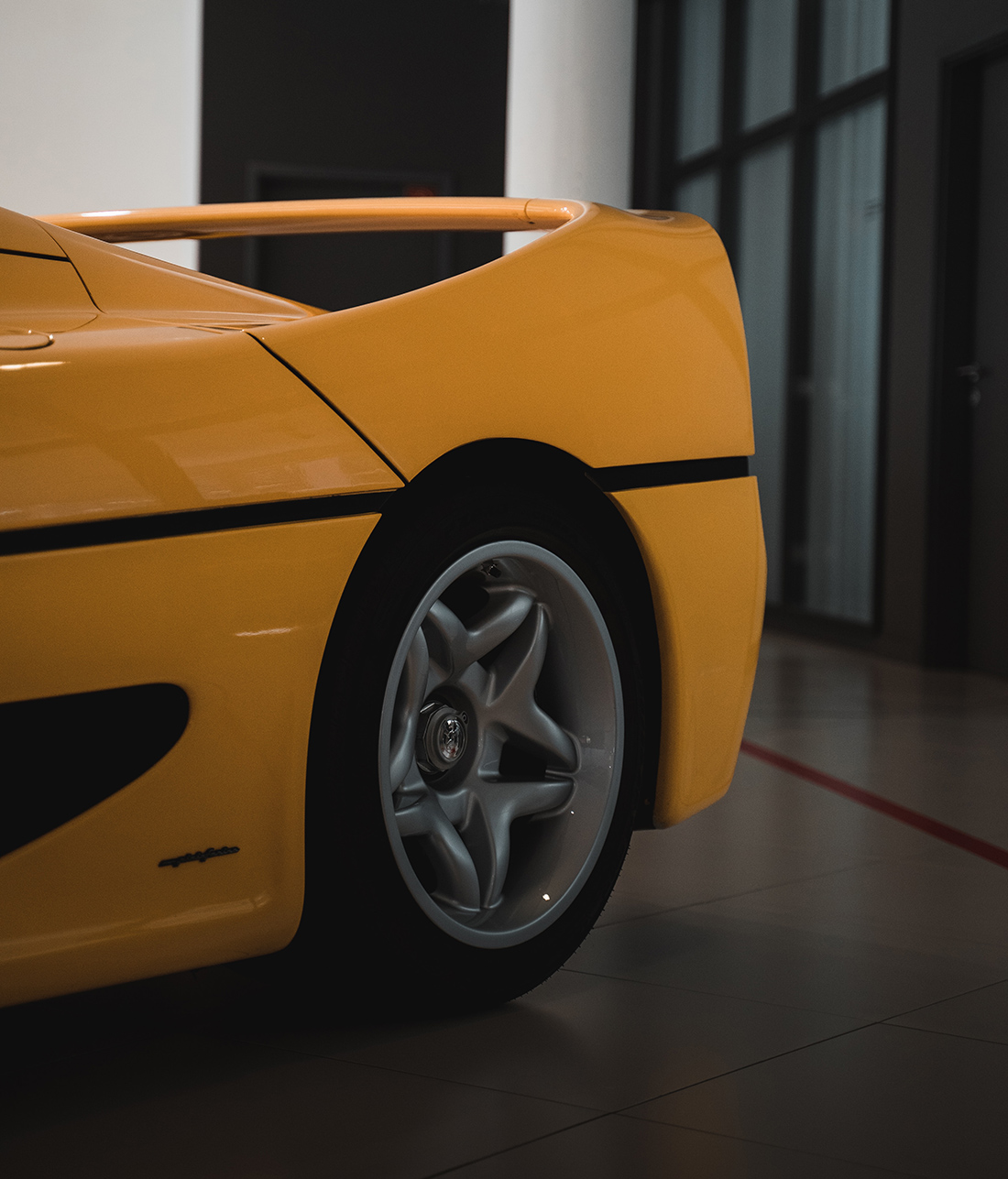 yellow-super-car